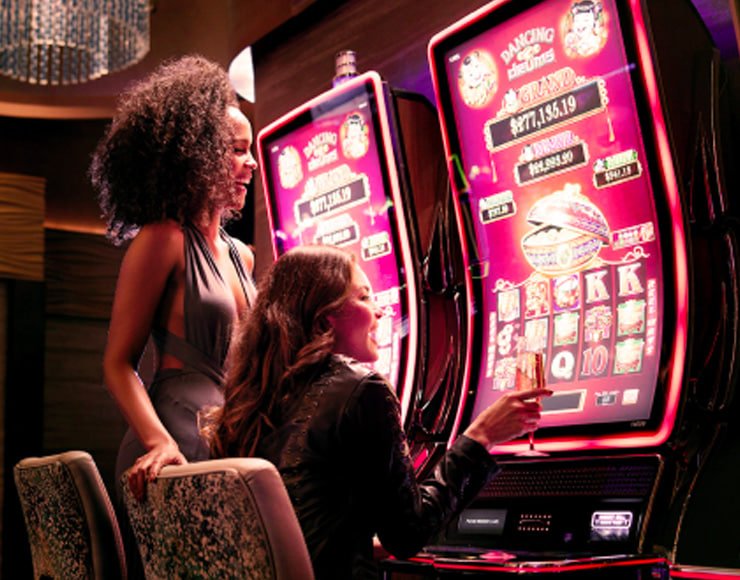 ds007 app interface showing football betting markets and live-dealer games