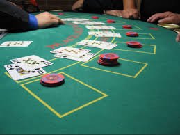 Lightning Roulette live-dealer table on ds007 showing multiplier display and betting interface